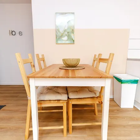 Fullhouse - - K28 A - Southern Center