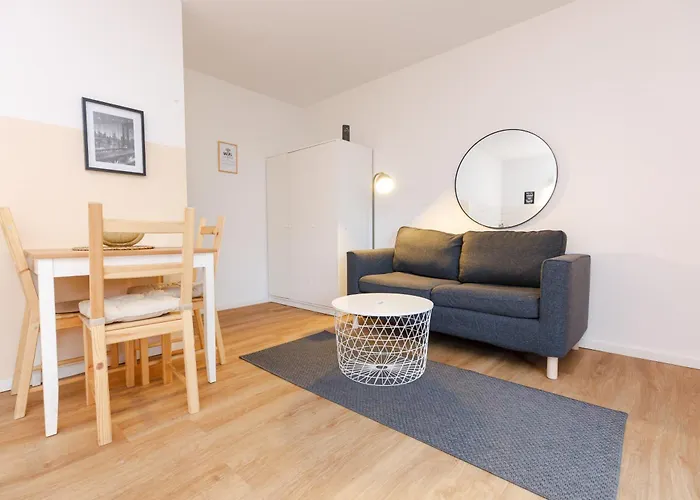 Fullhouse - - K28 A - Southern Center アパート *