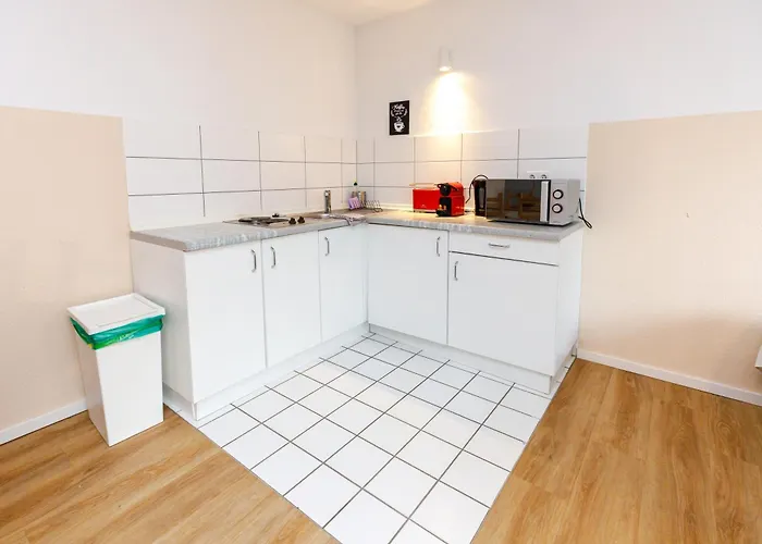 Fullhouse - - K28 A - Southern Center *