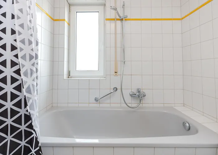 Fullhouse - - K28 A - Southern Center Lejlighed