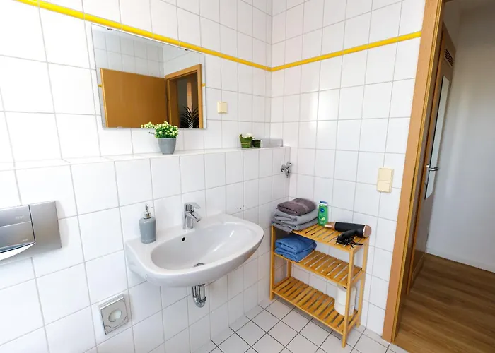 Fullhouse - - K28 A - Southern Center